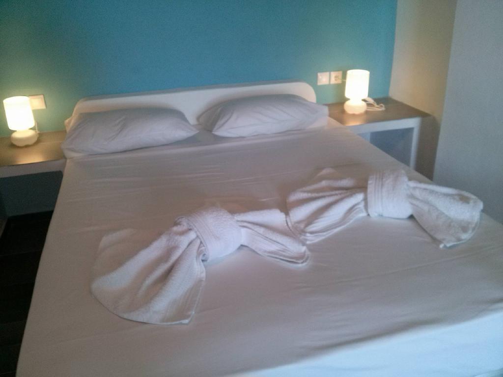 St George Antiparos Apartments And Studios Agios Georgios  Exteriör bild